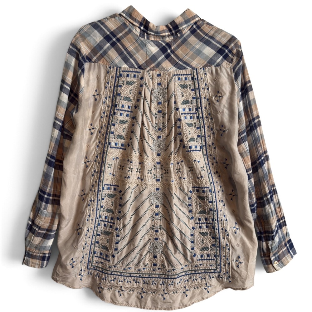 Johnny Was 3J Workshop Plaid Embroidered Shirt Women M Blue Tan Mixed Media